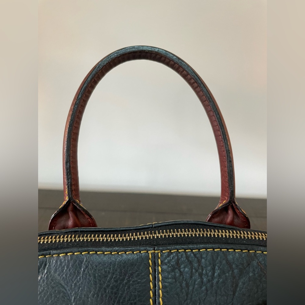 Vintage Dooney and Bourke Mini Satchel J0930427 - Picture 10 of 15